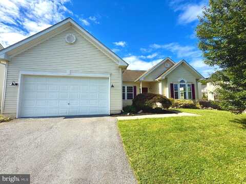 34 KREGLOW COURT, HEDGESVILLE, WV 25427