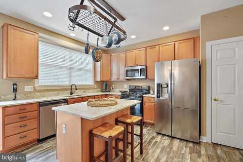 15636 AVOCET LOOP, WOODBRIDGE, VA 22191