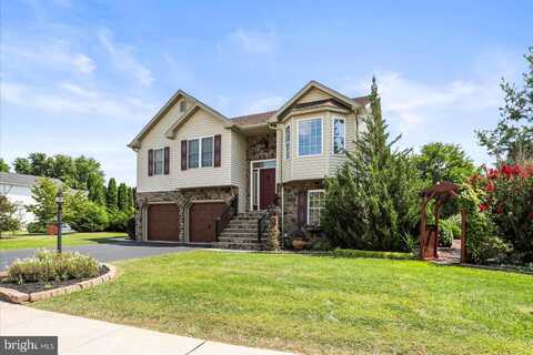 45 MATTHEW DRIVE, NEW OXFORD, PA 17350