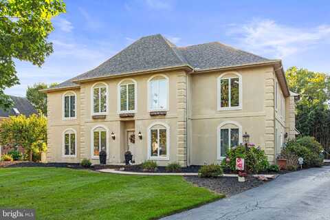 1055 WETHERBURN DRIVE, YORK, PA 17404