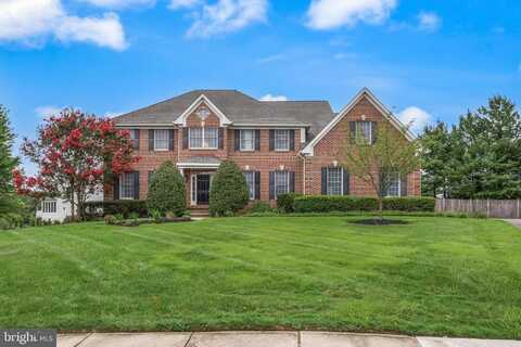 3 WHITE TAIL COURT, MOORESTOWN, NJ 08057