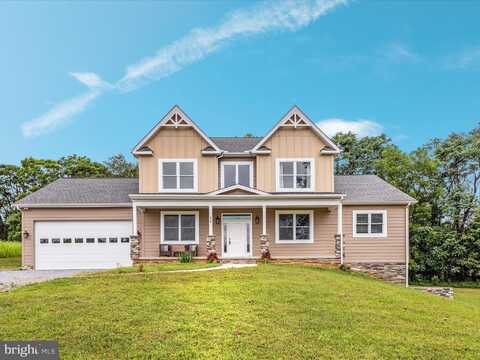 21 NIMITZ LANE, HEDGESVILLE, WV 25427