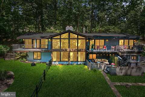 305 HIGHVIEW DRIVE, WAYNE, PA 19087