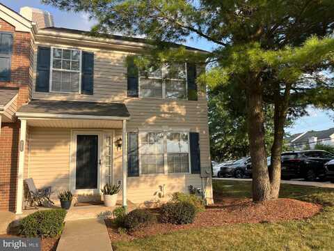 111 NEWPORT COURT, HARLEYSVILLE, PA 19438