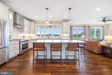 9520 MAIDSTONE ROAD, DELAPLANE, VA 20144