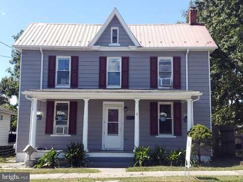 827 MARYLAND AVENUE, MARTINSBURG, WV 25401