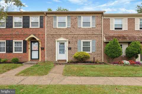 135 STONEGATE VILLAGE, QUAKERTOWN, PA 18951
