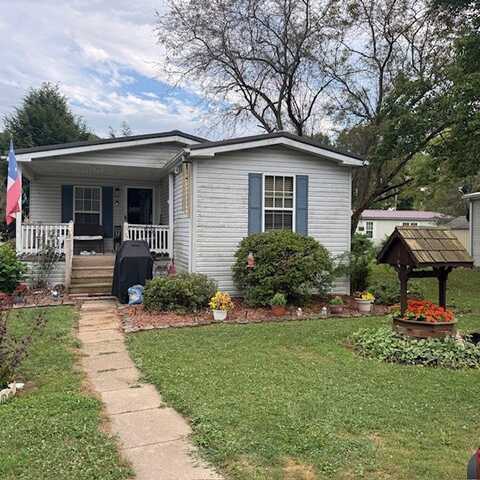 910 Robin Drive, Apollo, PA 15613