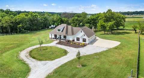 12315 Fairmount RD, Gentry, AR 72734