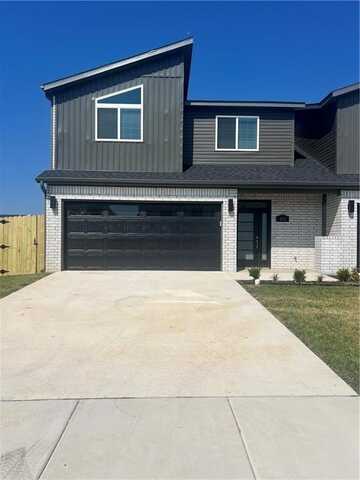 451 Azurite RD, Centerton, AR 72719