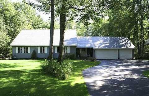 935 Robinhood Lane, Grayling, MI 49738