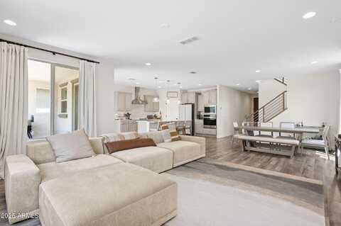 8949 W SAN JUAN Avenue, Glendale, AZ 85305