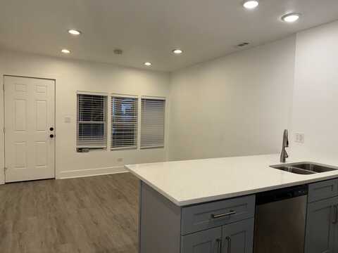 2731 S. Homan Avenue, Chicago, IL 60623