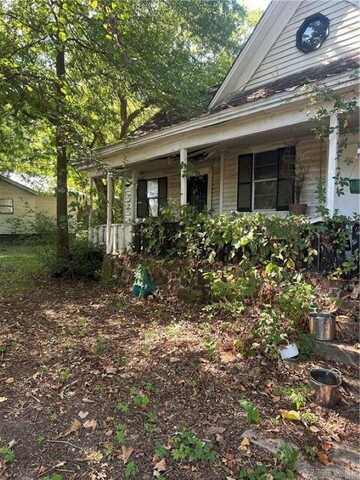 806 NW 1St St, Atkins, AR 72823