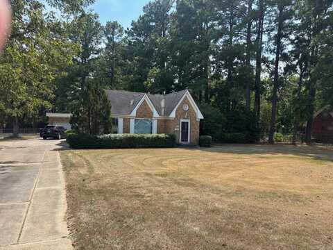 305 Fairview Rd, Camden, AR 71701