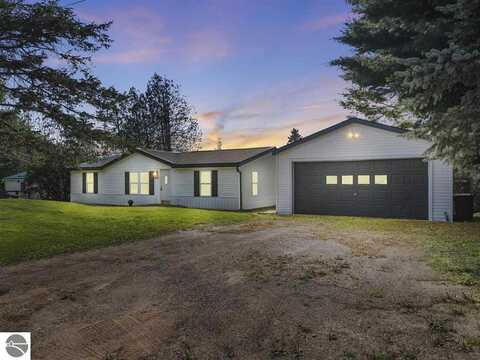 4735 MURRAY LANE, EAST JORDAN, MI 49727