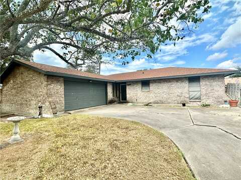 1902 Falcon Drive, Portland, TX 78374