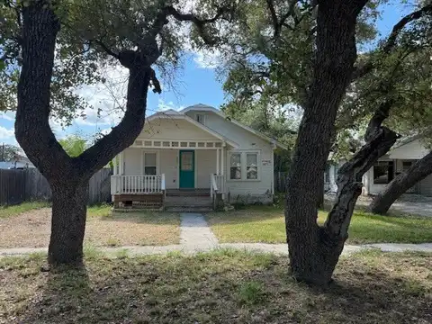 227 S Rife, Aransas Pass, TX 78336