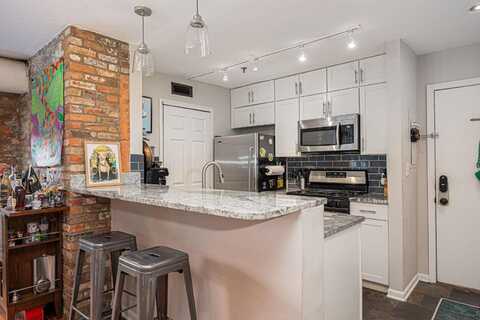 51 W Blenkner Street, Columbus, OH 43215