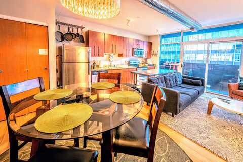 100 E Gay Street, Columbus, OH 43215