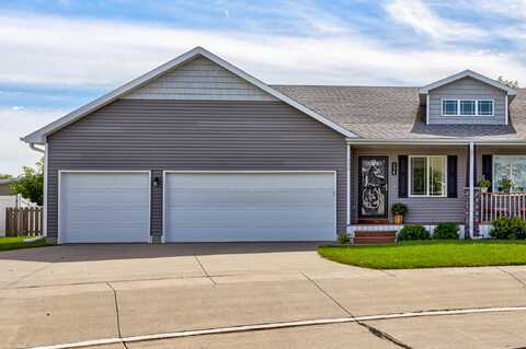 198 Larson Drive, Huxley, IA 50124