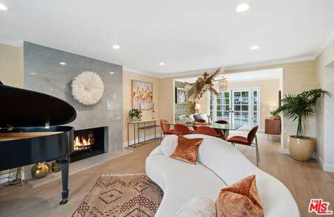 3156 Dona Emilia Dr, Studio City, CA 91604
