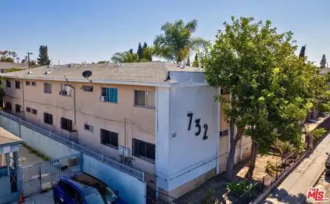 732 W Imperial Hwy, Los Angeles, CA 90044