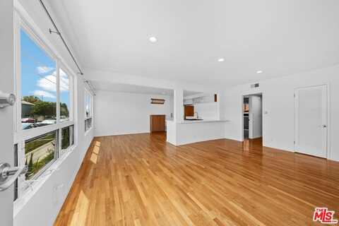 11901 Nebraska Ave, Los Angeles, CA 90025