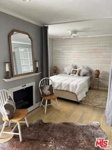 141 S Clark Dr, West Hollywood, CA 90048