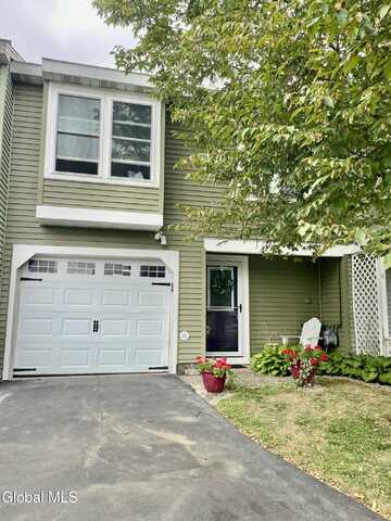 9 Stonehenge Square, Cohoes, NY 12047