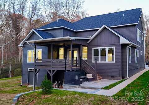 2302 RAYECLIFF Lane, Charlotte, NC 28214