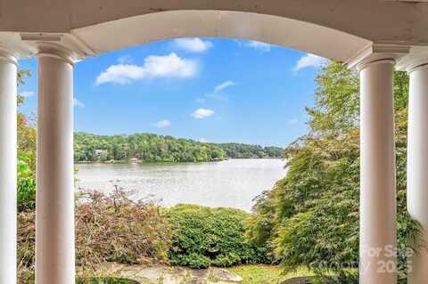 126 Winwood Circle, Granite Falls, NC 28630