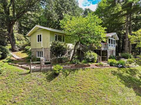 368 Deer Path Road, Waynesville, NC 28786