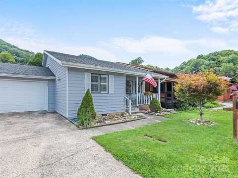 106 Market Street, Maggie Valley, NC 28751