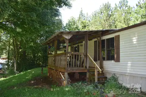 8 Wayne Hyatt Drive, Marion, NC 28752
