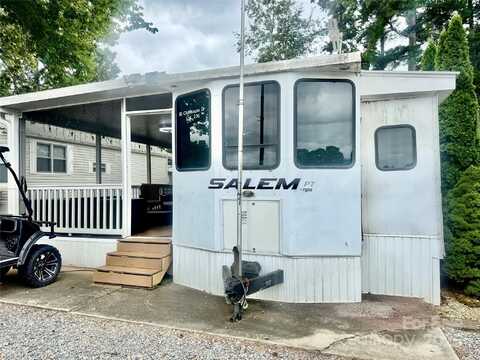 111 Club House Extension unit: 236, New London, NC 28127