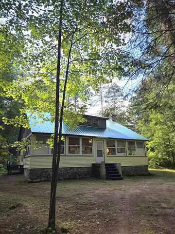9306 E Park Ave, Solon Springs, WI 54873