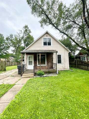 317 E Jackson Avenue, Des Moines, IA 50315