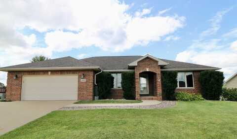 2463 Amber ridge, Dubuque, IA 52002