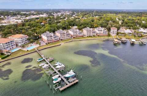 240 SE Brooks Street, Fort Walton Beach, FL 32548