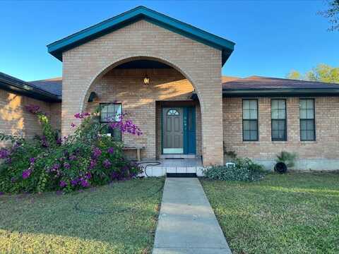 869 Paso Del Rio, Eagle Pass, TX 78852