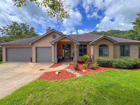 57 Willow Place, Franklin, NC 28734