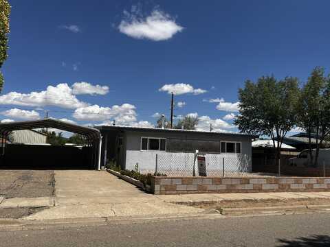 832 TRUMAN Avenue, Grants, NM 87020