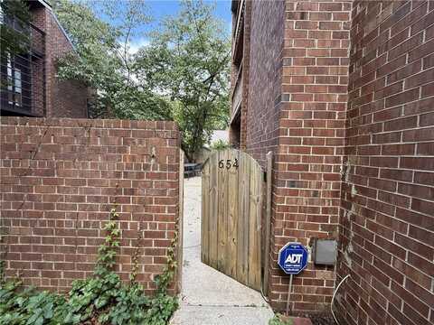 654 CLEBURNE Terrace, Atlanta, GA 30306
