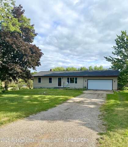 2693 W Needmore Highway, Charlotte, MI 48813