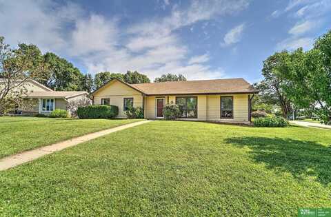 2573 S 138th Street, Omaha, NE 68144