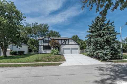 652 S 212 Street, Omaha, NE 68022