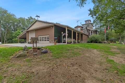 781 Hopkins Road, Lyons, MI 48851
