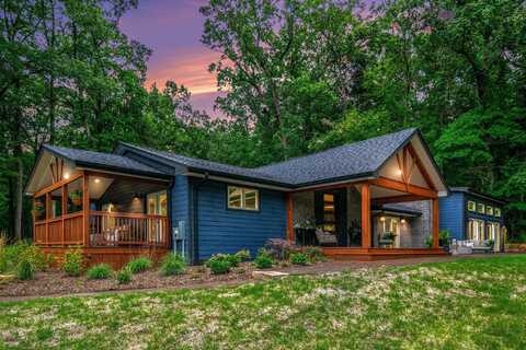 9325 Matthews Road, Union Pier, MI 49129