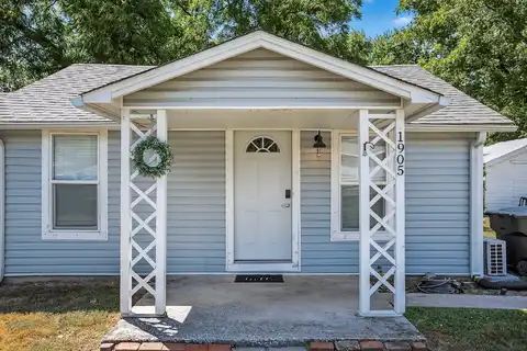 1905 N Burton Avenue, Springfield, MO 65803